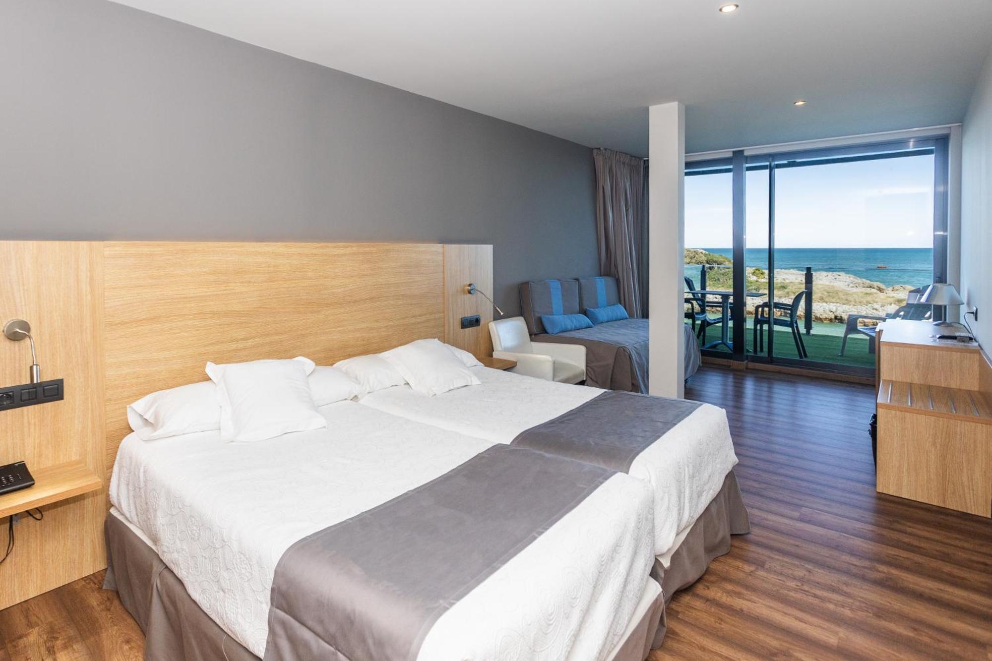 Astuy Hotel